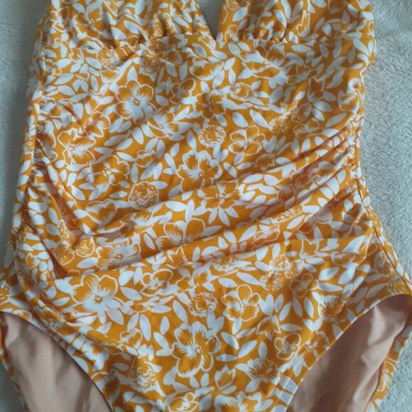 J. Crew Factory NWT Women's Large Orange Floral V-neck Ruched One Piece Swimsuit - Picture 4 of 15